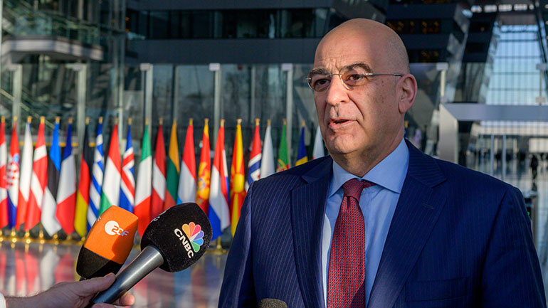 Στην Οδησσό ο Ν. Δένδιας ως επικεφαλής ανθρωπιστικής αποστολής